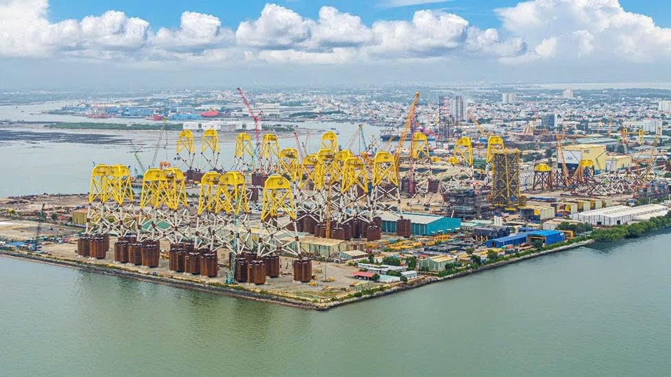 Khơi thông nguồn lực thể chế: 