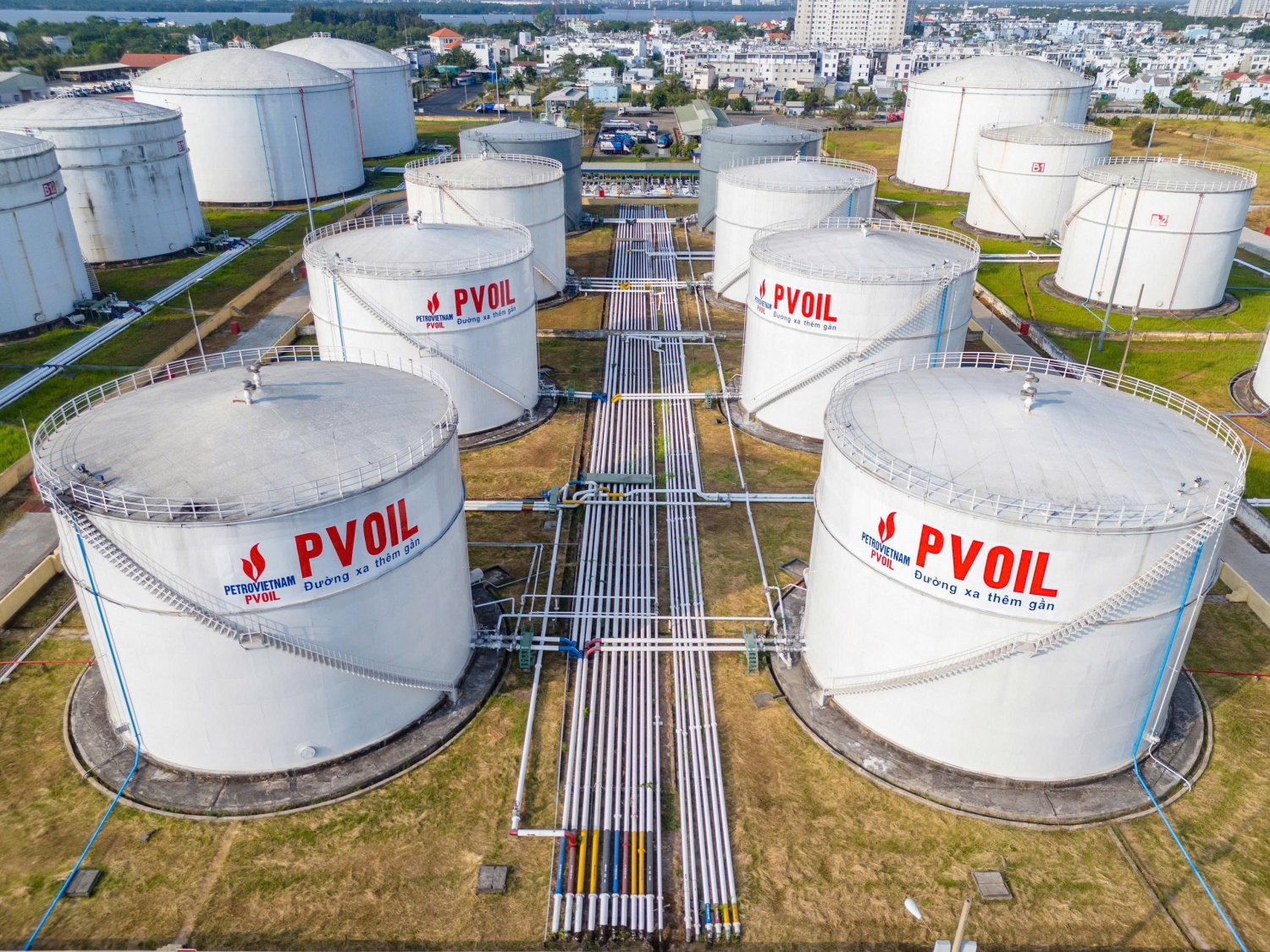 Cận cảnh hạ tầng PVOIL trước giờ phủ sóng xăng sinh học E10 trên toàn quốc”