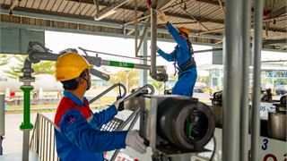 “Đi trước” khơi thông dòng chảy xăng sinh học E10