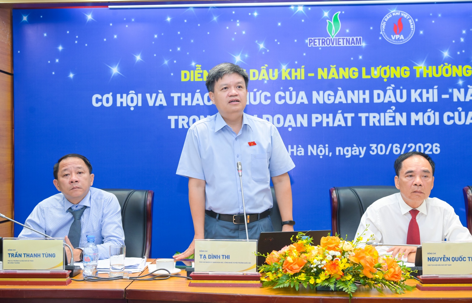 Hoàn thiện thể chế để mở đường cho năng lượng mới