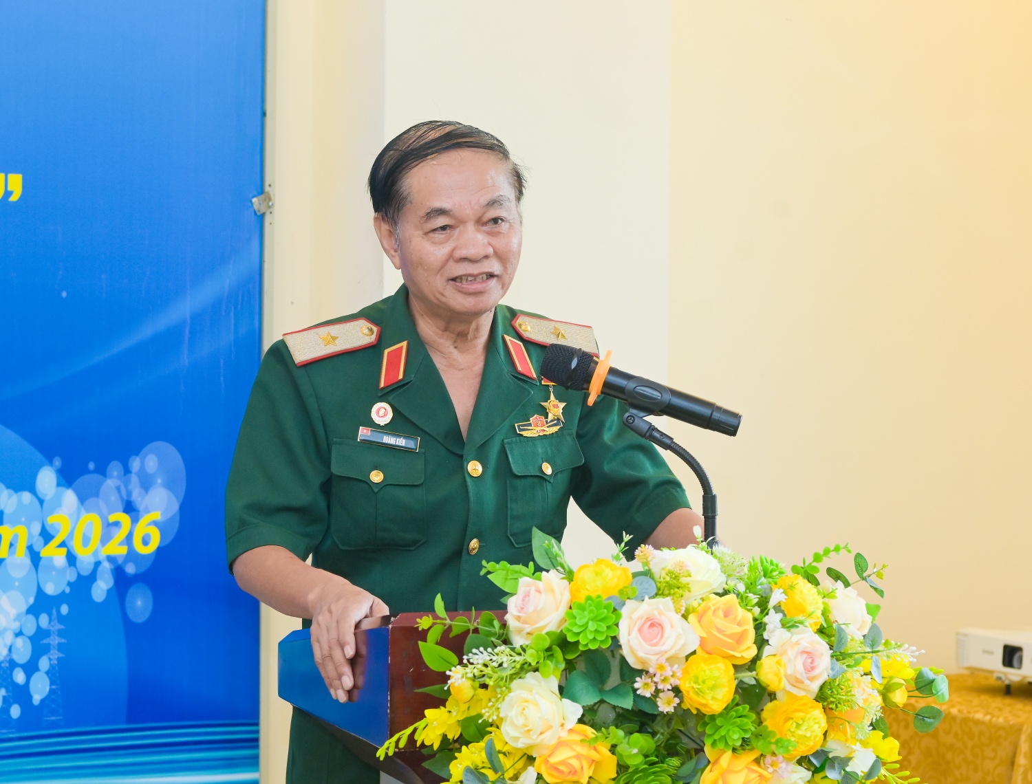 Thiếu tướng Hoàng Kiền phát biểu tại tọa đàm 