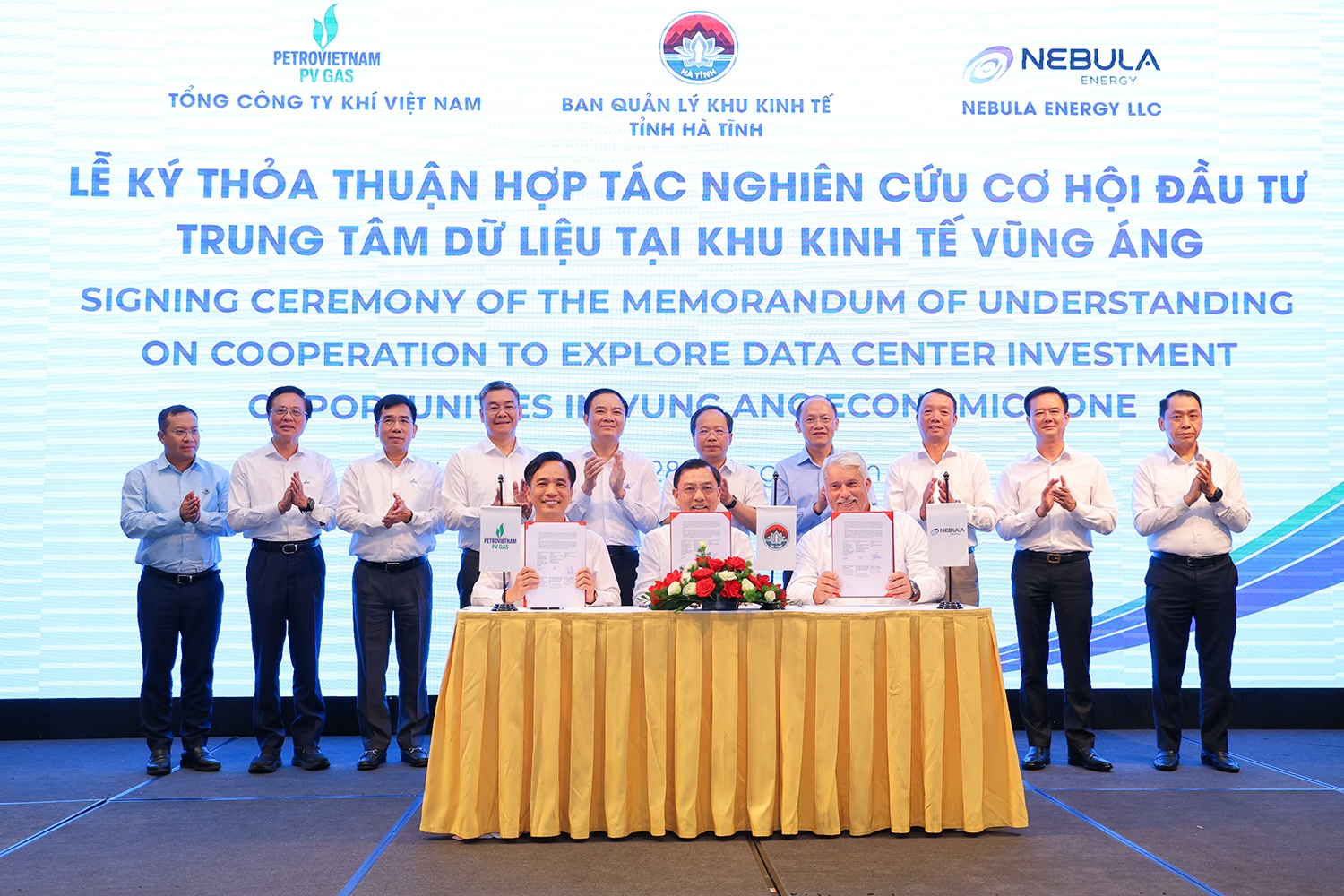Ban Quản lý khu kinh tế tỉnh Hà Tĩnh, PV GAS và Nebula Energy ký kết thỏa thuận hợp tác nghiên cứu cơ hội đầu tư trung tâm dữ liệu tại Khu kinh tế Vũng Áng