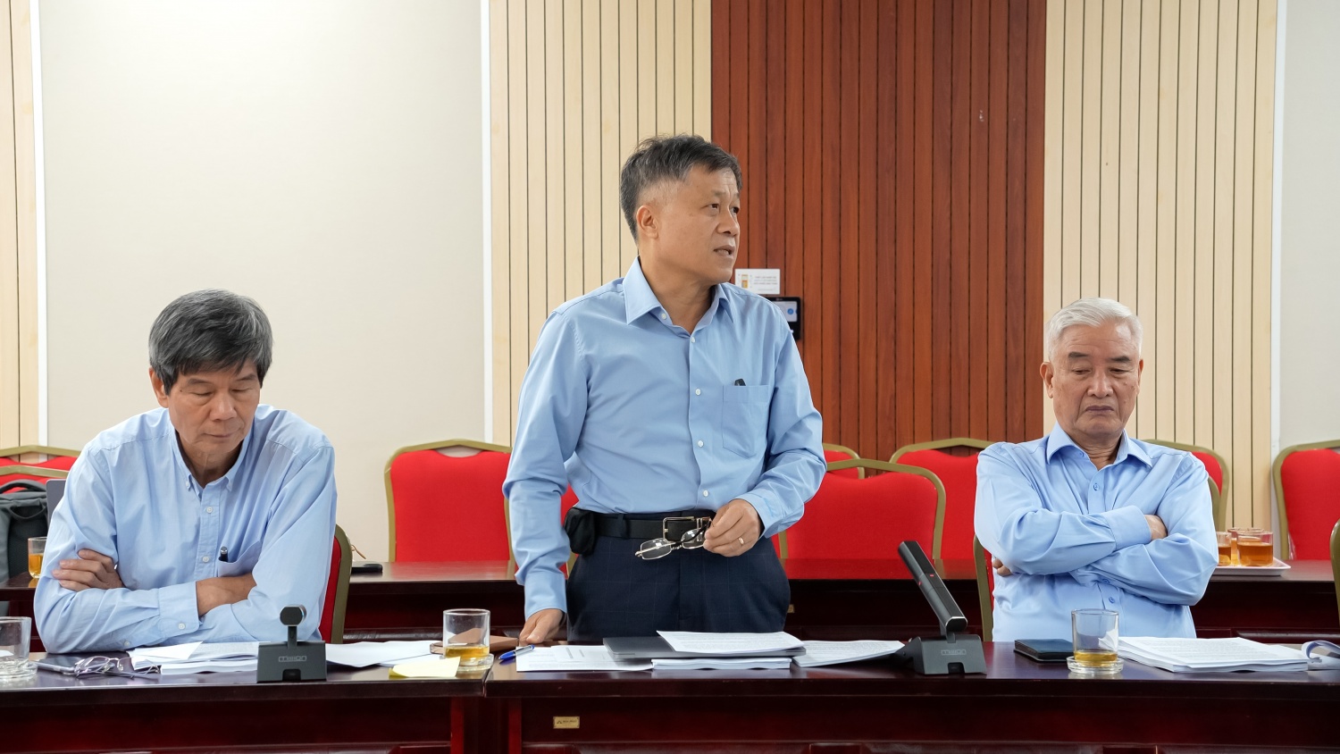 TS Phan Ngọc Trung, Trưởng Ban Tư vấn - Phản biện Hội Dầu khí Việt Nam góp ý về dự thảo Luật Dầu khí (sửa đổi). (Ảnh: Trần Trung).