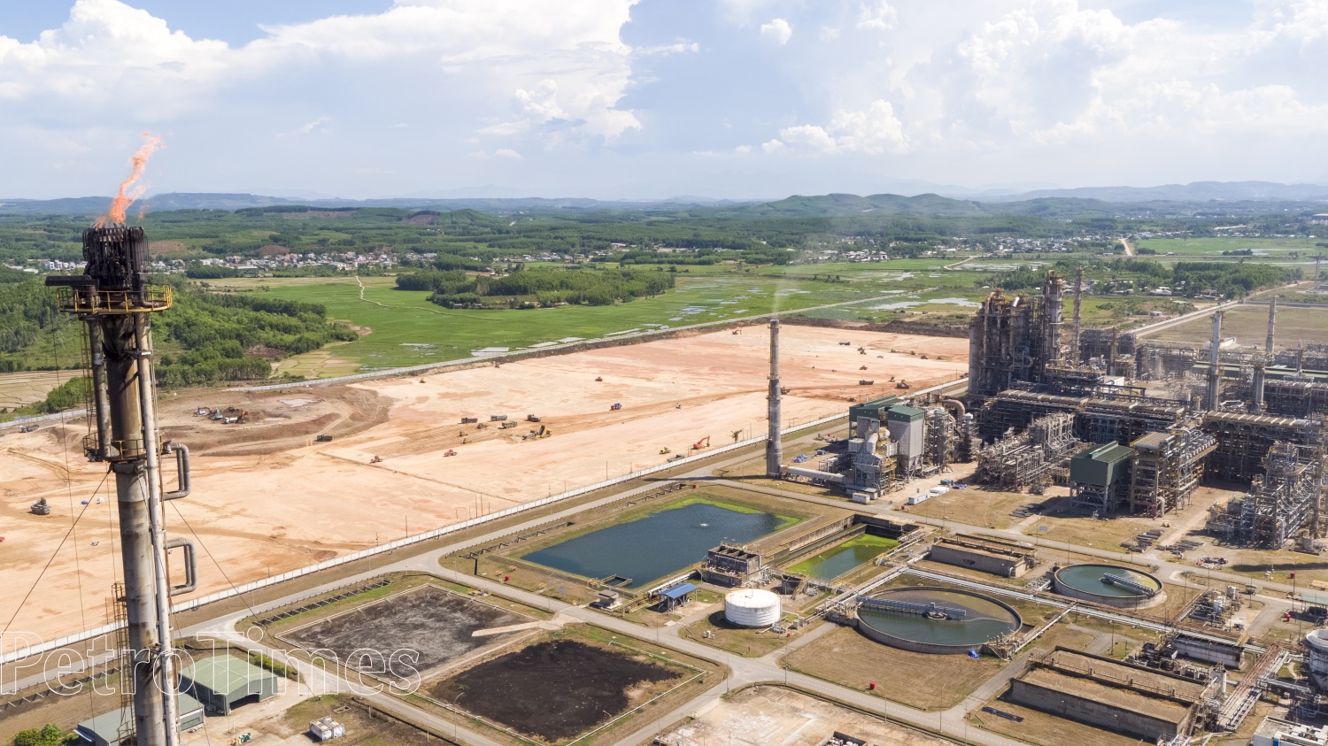 Một góc Dự án NCMR NMLD Dung Quất.