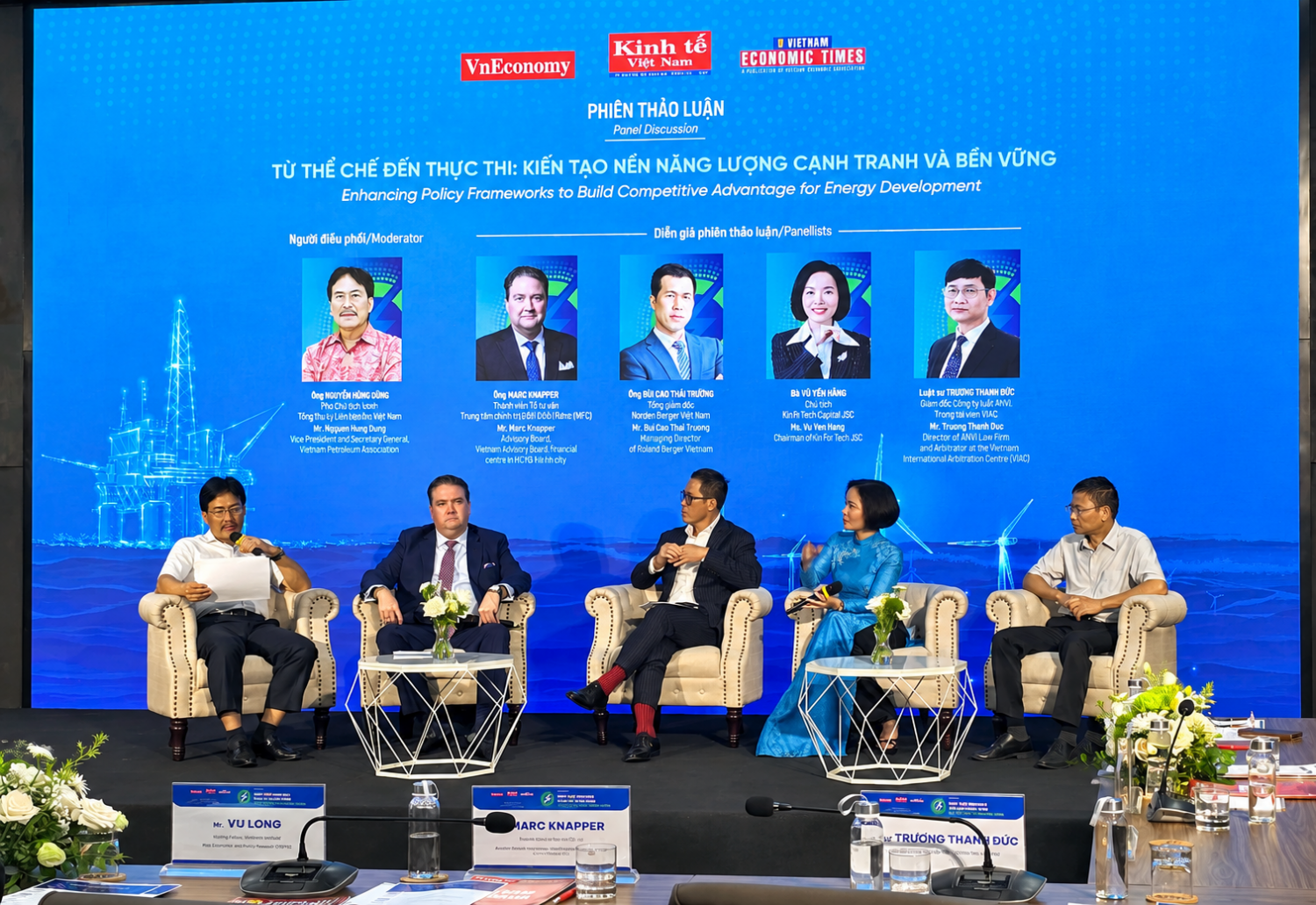 Theo các chuyên gia, dòng vốn không chỉ cần một đạo luật tốt, mà cần một hành lang pháp lý đồng bộ từ lúc dự án được chấp thuận, cấp phép, ký hợp đồng, huy động vốn đến khi vận hành và thoái vốn.
