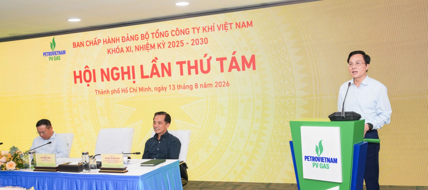 Đồng chí Bùi Minh Tiến, Bí thư Đảng ủy PV GAS phát biểu kết luận tại Hội nghị