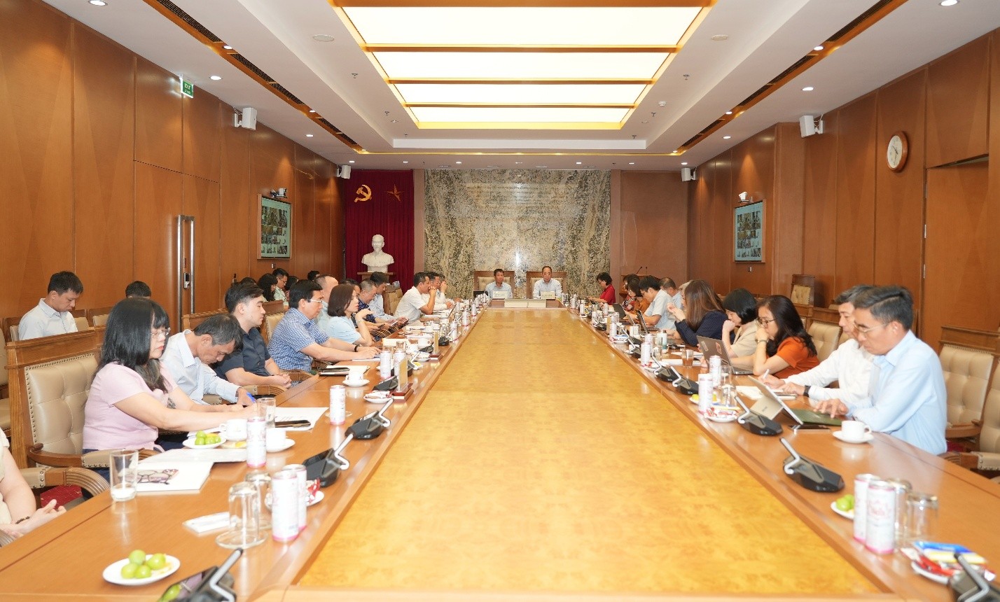 Quang cảnh cuộc họp