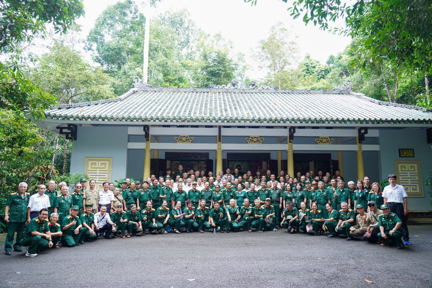 CLB CCB hưu trí Dầu khí phía Nam tổ chức chương trình về nguồn, gặp mặt nhân kỷ niệm 81 năm Cách mạng Tháng Tám và Quốc khánh 2/9.