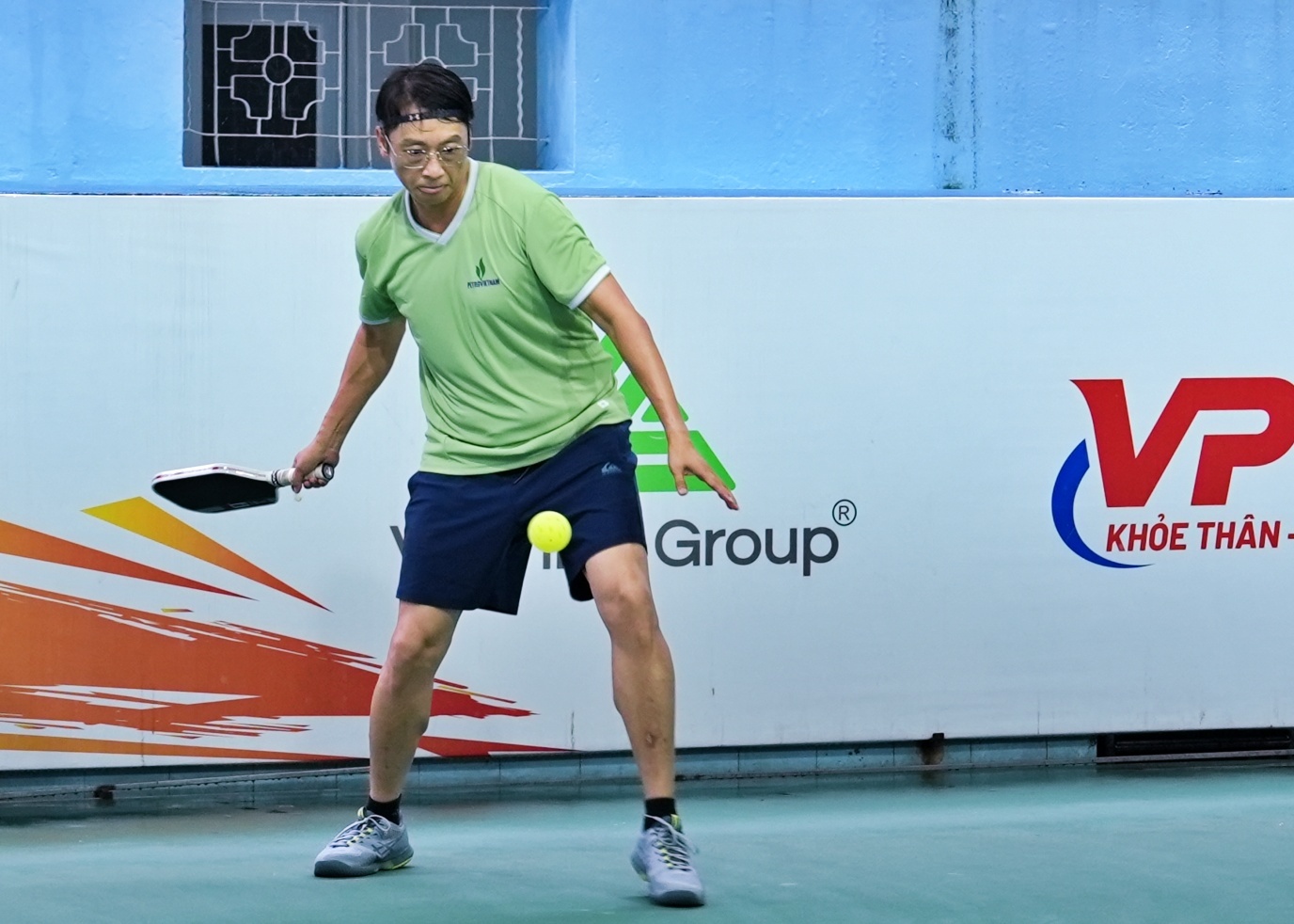 Thành viên HĐTV PETROVIETNAM Trần Hồng Nam tham gia nội dung pickleball.