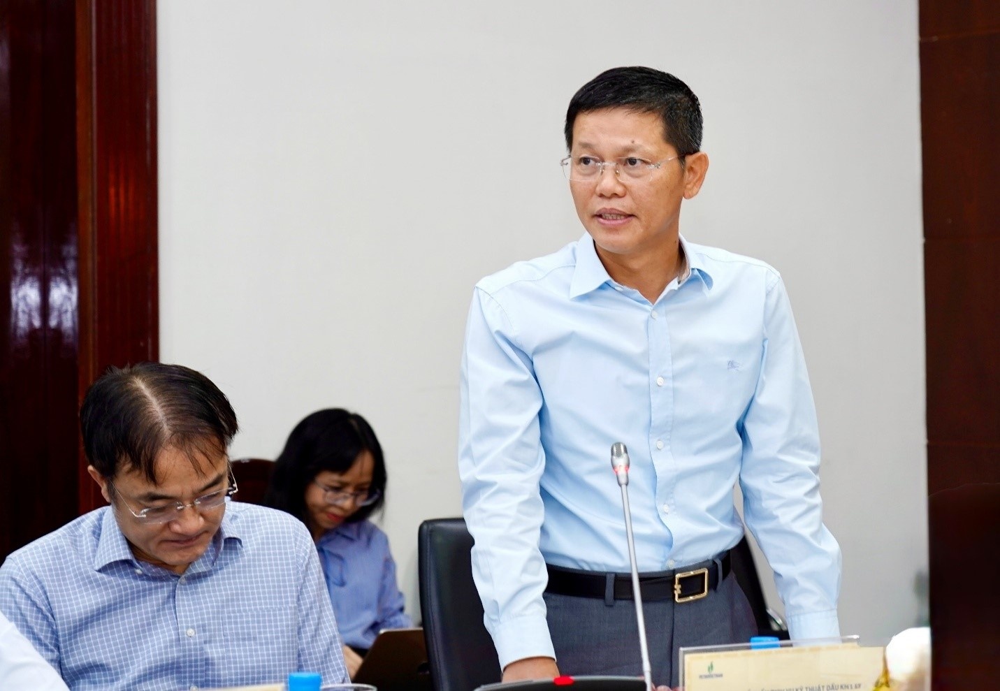 Tổng Giám đốc PTSC Trần Hồ Bắc báo cáo tại buổi làm việc