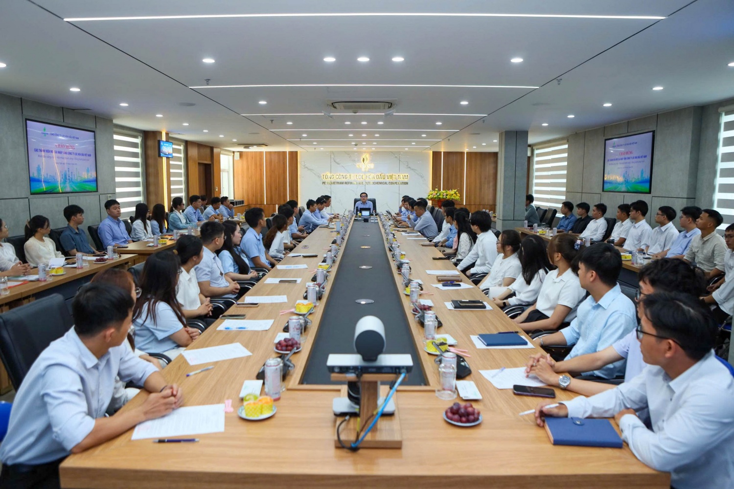 Tổng Giám đốc BSR Nguyễn Việt Thắng đã chia sẻ những định hướng và gửi gắm nhiều giá trị, kỳ vọng vào thế hệ nhân sự mới.