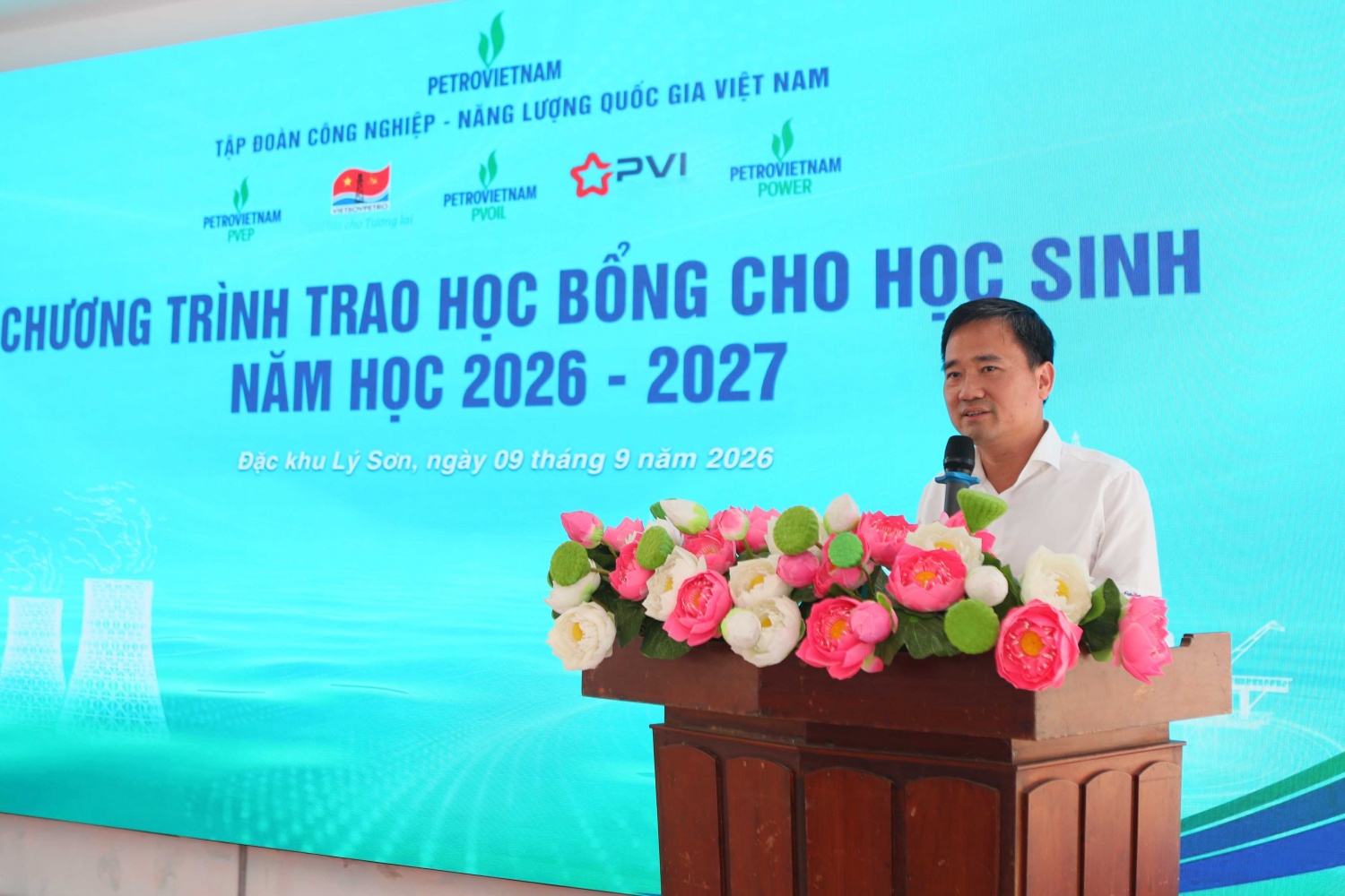 Ông Vũ Anh Tuấn, Phó Chủ tịch Công đoàn PETROVIETNAM phát biểu tại chương trình