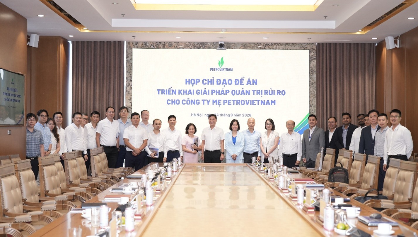 Các đại biểu tham dự cuộc họp.