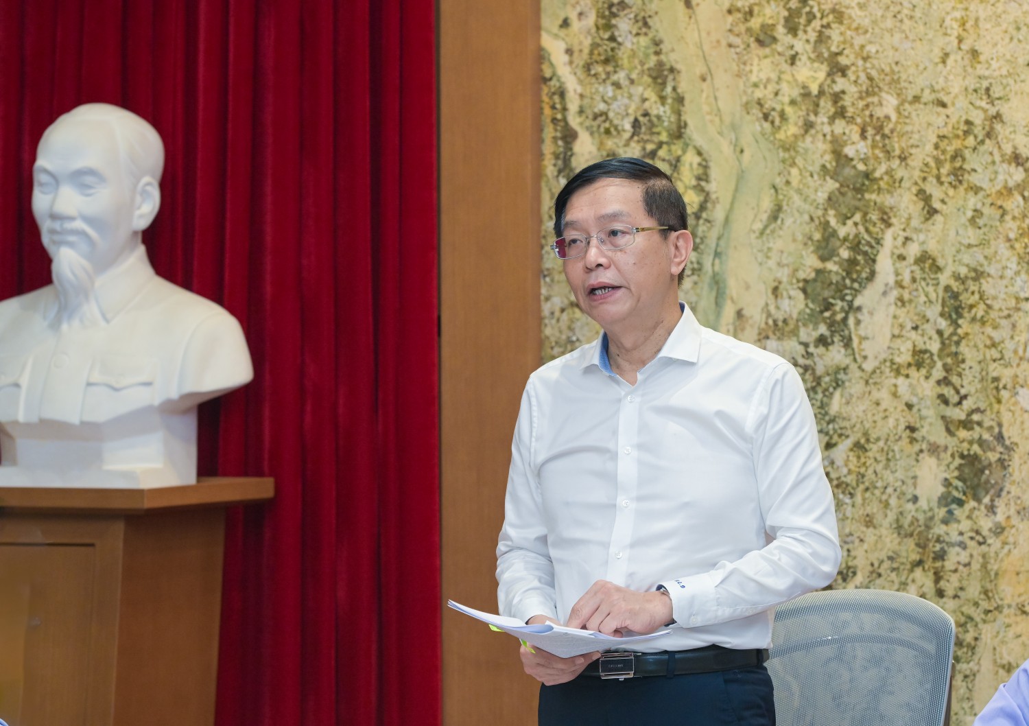 Đồng chí Trần Quang Dũng, Phó Bí thư Thường trực Đảng ủy PETROVIETNAM đề nghị các cấp ủy tiếp tục phát huy vai trò lãnh đạo, triển khai hiệu quả các Nghị quyết của Đảng; chú trọng công tác xây dựng Đảng.