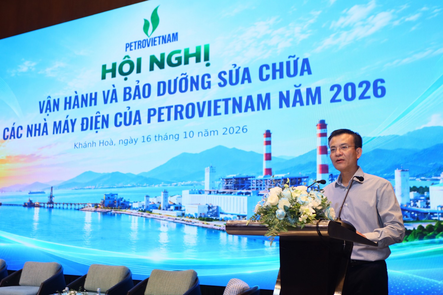Ông Nguyễn Quốc Hùng - Phó Trưởng ban Điện và Năng lượng tái tạo PETROVIETNAM phát biểu khai mạc hội nghị.