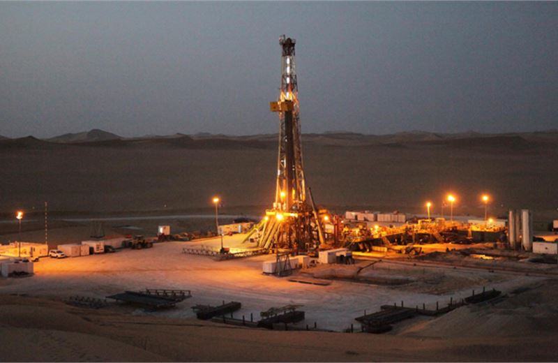 Petronas mua 10% cổ phần tại mỏ Al Khazzan của Oman