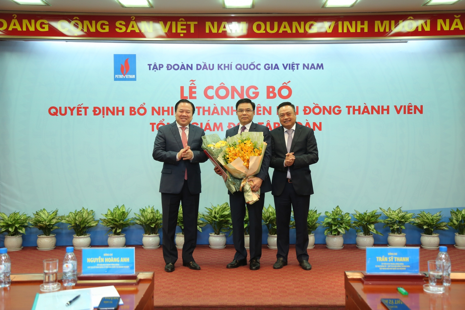 New President and CEO Le Manh Hung: "Join efforts for PVN’s development"