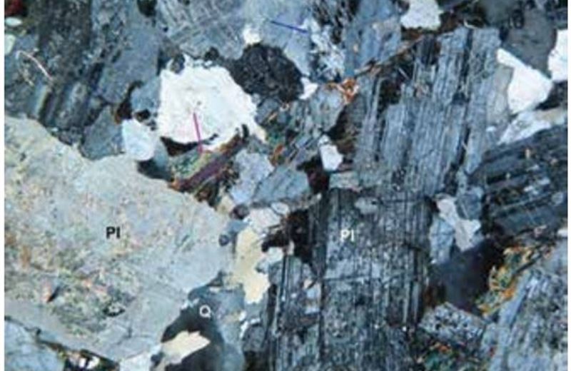 Characterisation of acid treatment for damaged zone in fractured granitic basement of Bach Ho field