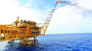 Petrovietnam continues being awarded among Top 500 most profitable enterprises of Vietnam in 2019