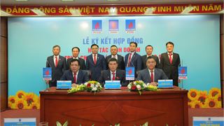 Ký kết hợp tác kinh doanh các chuỗi giá trị dịch vụ trong PVN