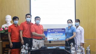 Petrovietnam donates 1.3 million USD to COVID-19 vaccine fund