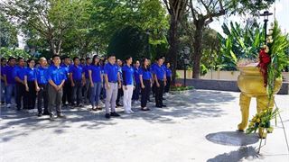 Đoàn Thanh niên PVFCCo dâng hương tưởng niệm Anh hùng Võ Thị Sáu
