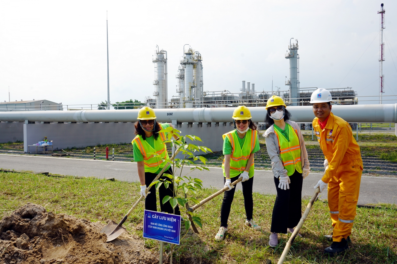 Cuộc gặp gỡ của nữ công Công đoàn PV GAS: Tinh thần nữ lao động bừng sáng và ngọt ngào