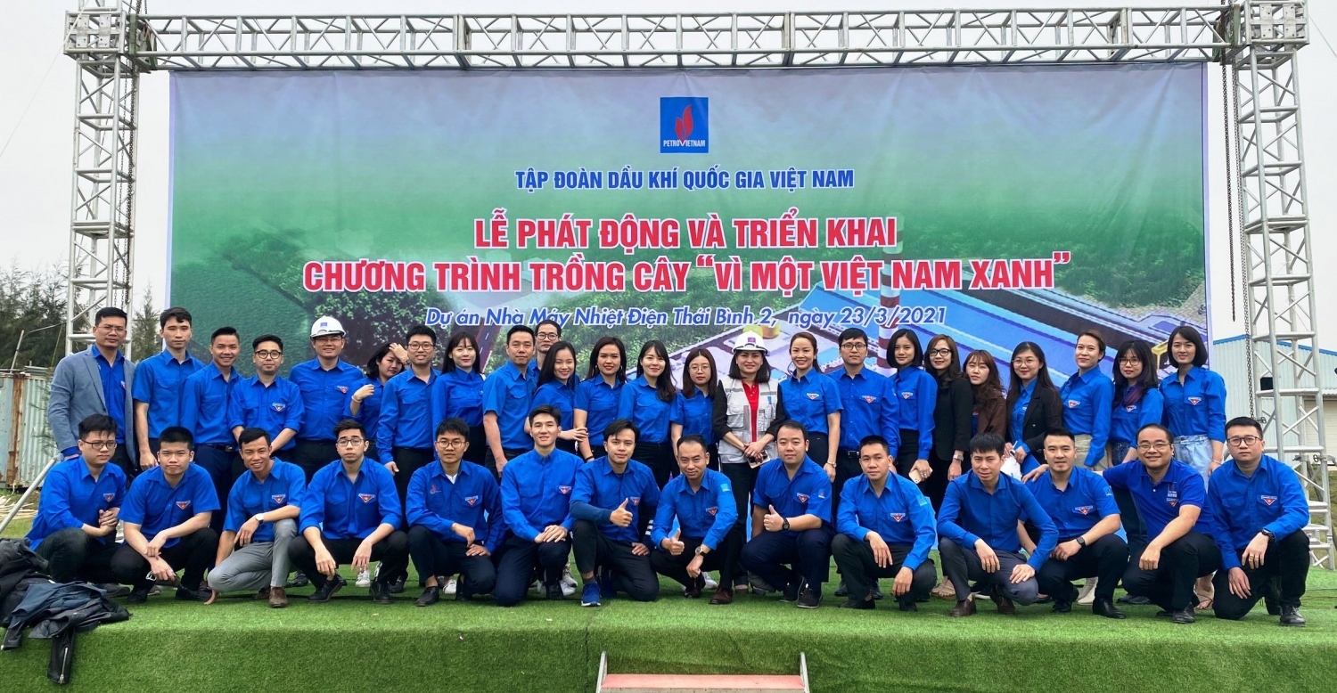 Chú trọng giáo dục chính trị, tư tưởng trong đoàn viên thanh niên Dầu khí Chú trọng giáo dục chính trị, tư tưởng trong đoàn viên thanh niên Dầu khí