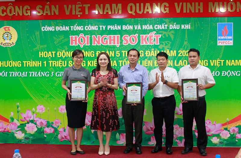 Những thành quả của phong trào thi đua lao động sáng tạo