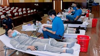 Ấm áp chương trình Hiến máu nhân đạo của Đoàn Thanh niên Nhà máy Đạm Phú Mỹ