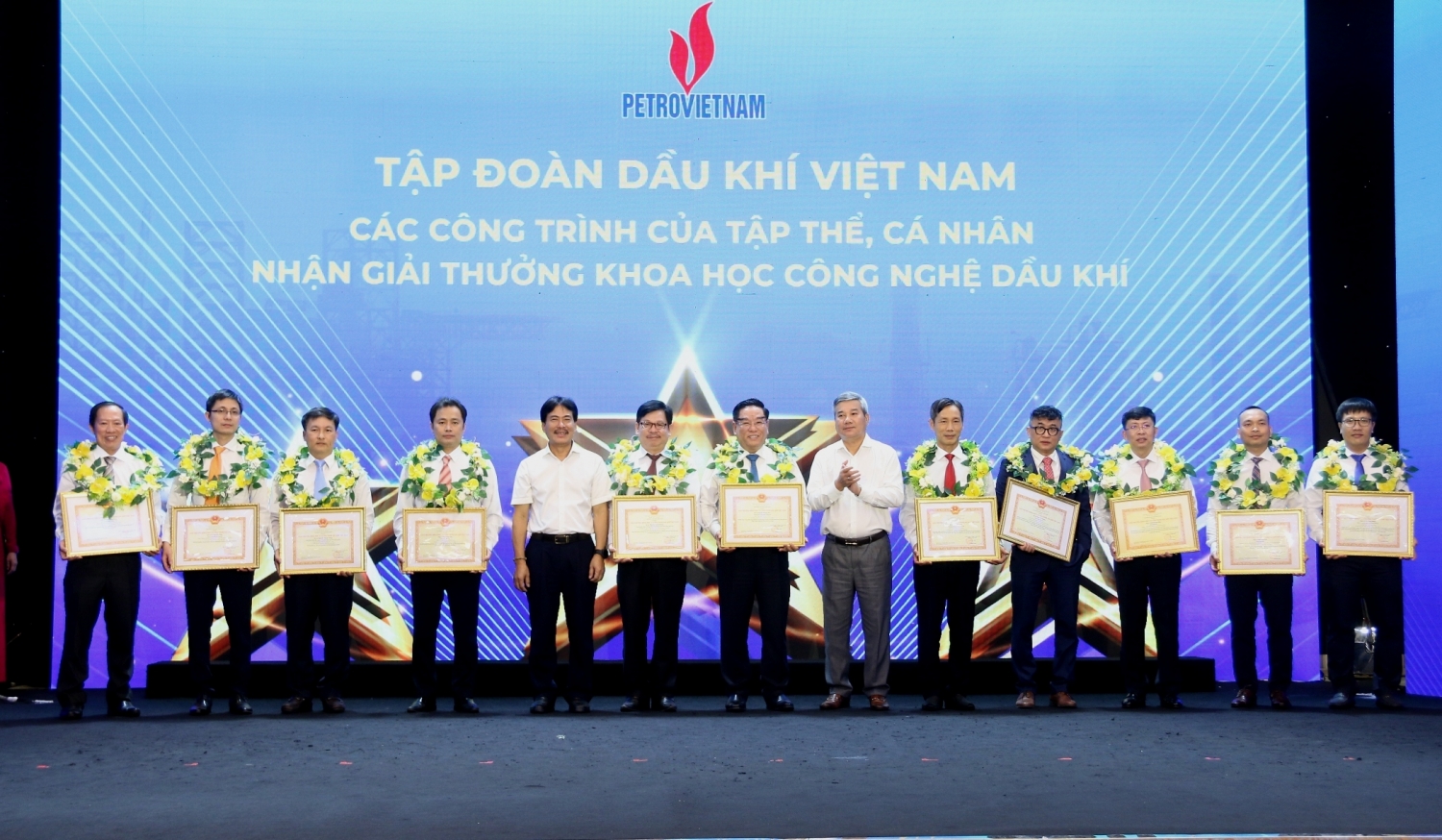 Thi đua Lao động sáng tạo, đổi mới là chìa khóa cho sự phát triển của Petrovietnam Thi đua Lao động sáng tạo, đổi mới là chìa khóa cho sự phát triển của Petrovietnam