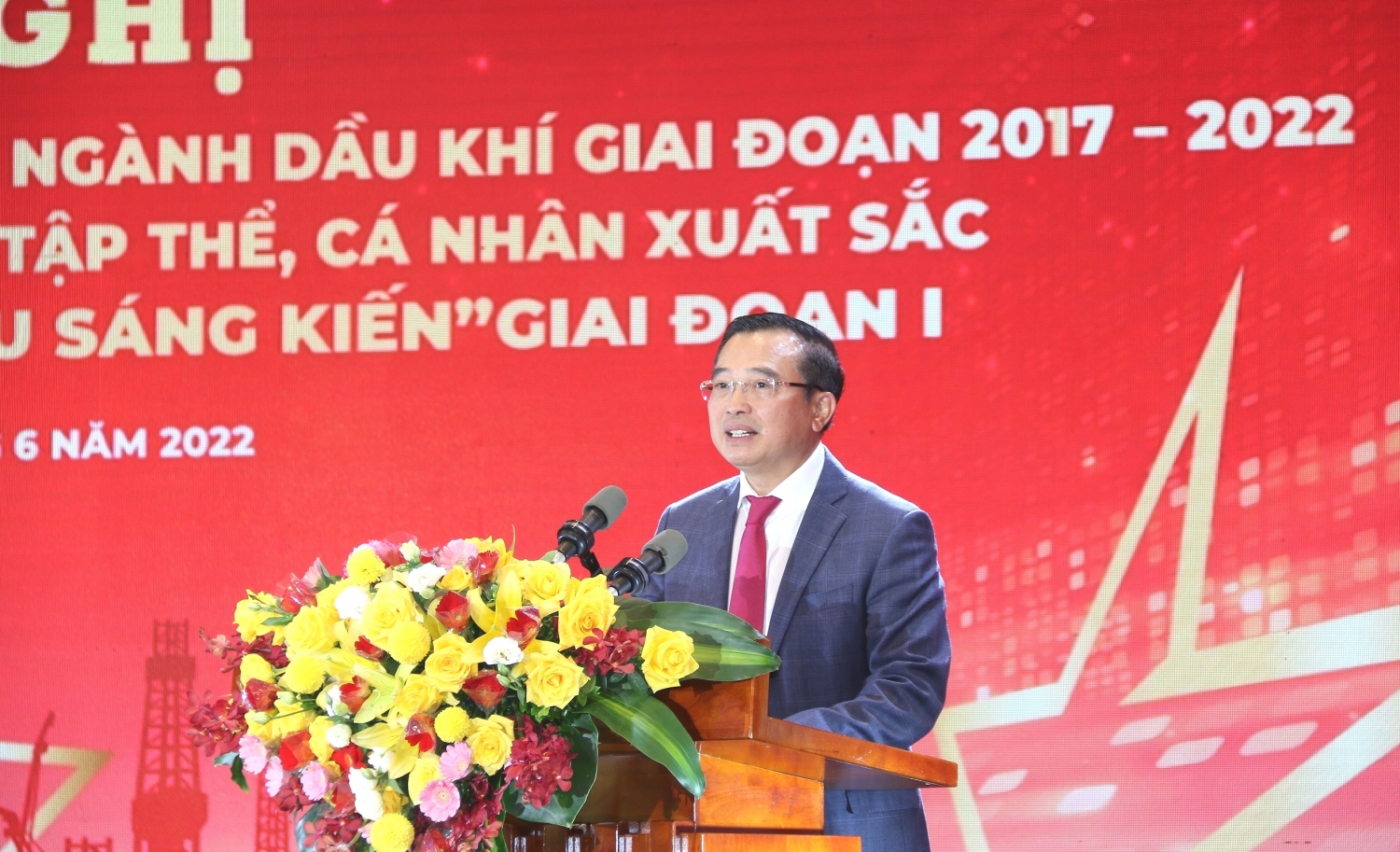Thi đua Lao động sáng tạo, đổi mới là chìa khóa cho sự phát triển của Petrovietnam Thi đua Lao động sáng tạo, đổi mới là chìa khóa cho sự phát triển của Petrovietnam