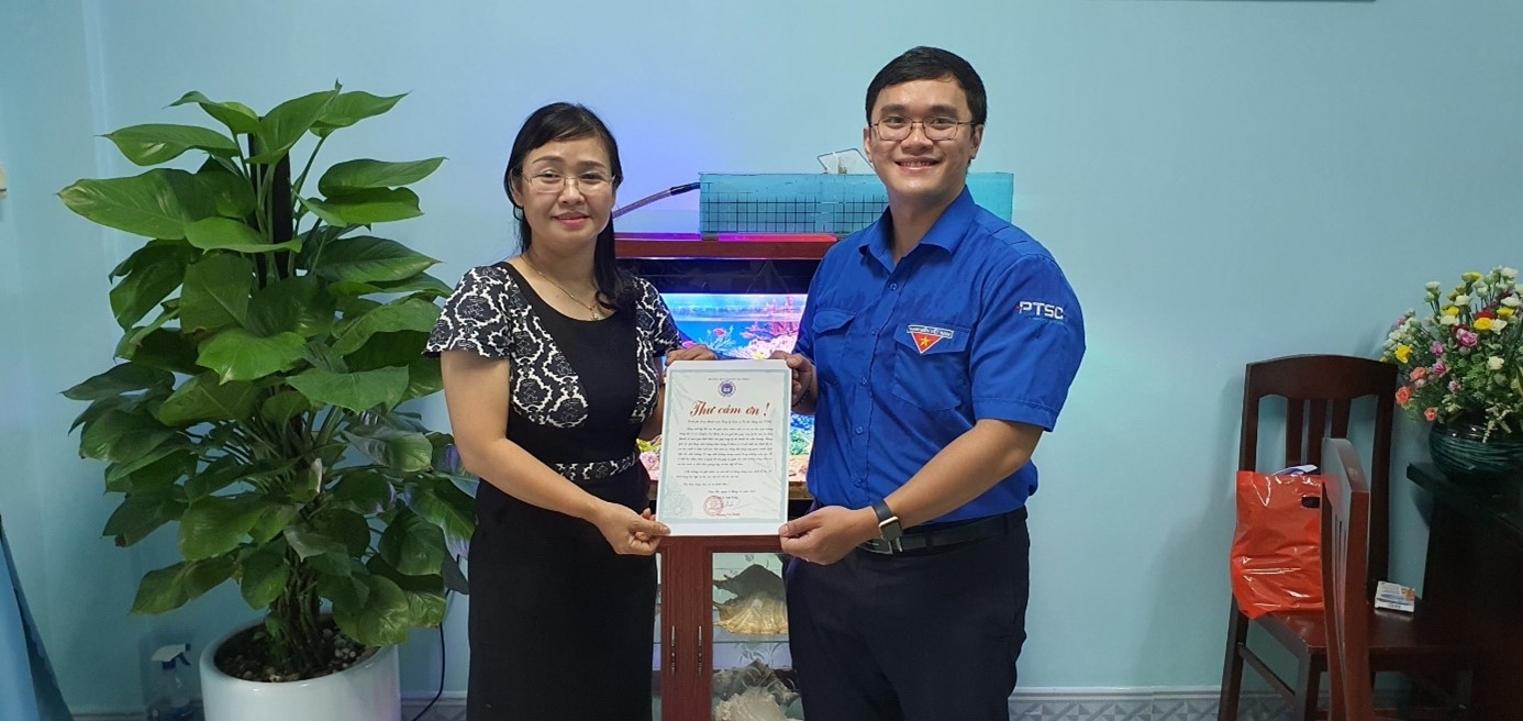 Tuổi trẻ PTSC M&C trao tặng công trình thanh niên Tuổi trẻ PTSC M&C trao tặng công trình thanh niên
