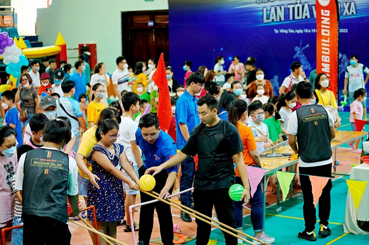 Ngày hội Thiếu nhi Vietsovpetro 2022 với chủ đề “Hành trình trải nghiệm – Tư duy sáng tạo – Vững bước tương lai” Ngày hội Thiếu nhi Vietsovpetro 2022 với chủ đề “Hành trình trải nghiệm – Tư duy sáng tạo – Vững bước tương lai”