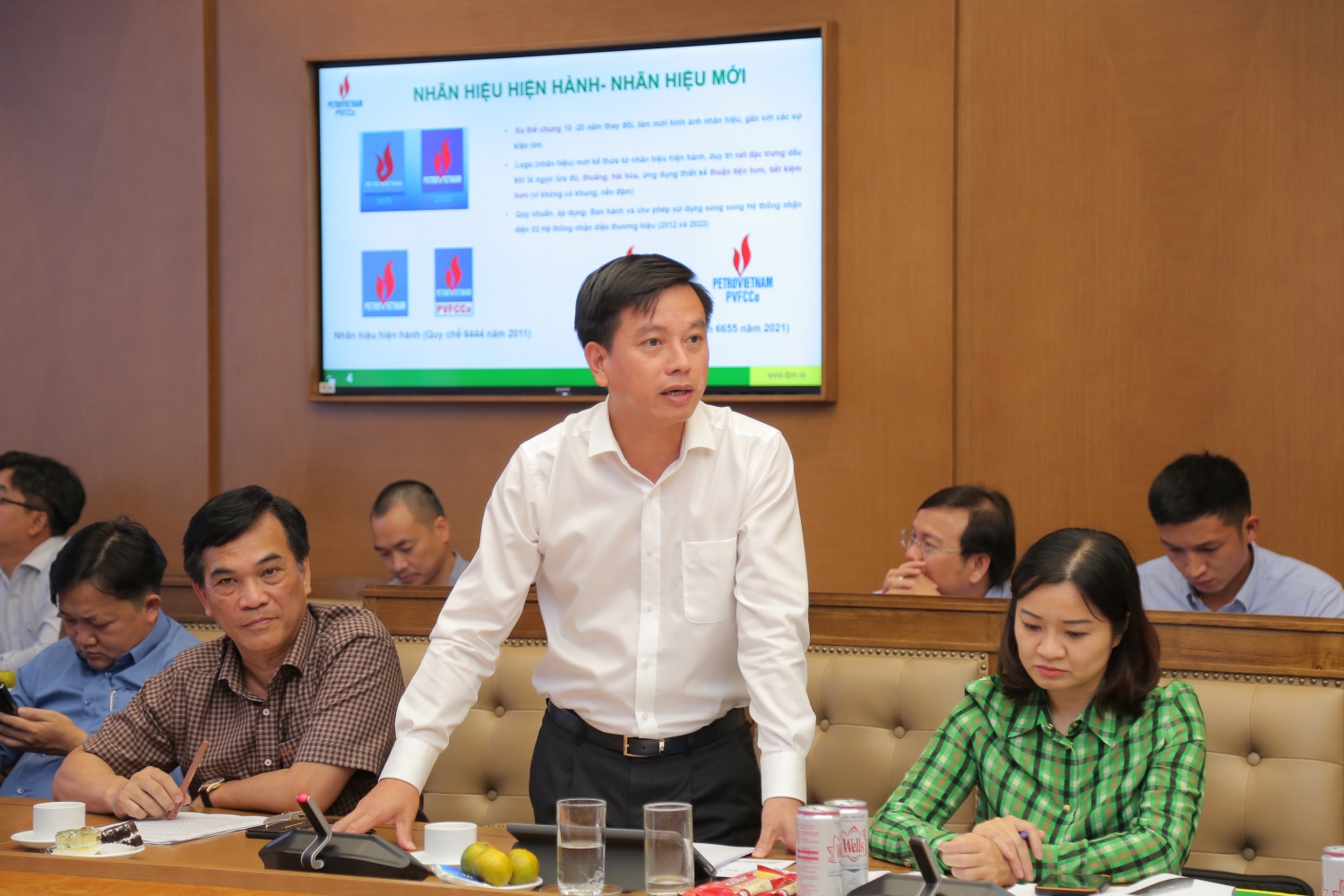 Cần xây dựng, quản lý và sử dụng bộ nhận diện thương hiệu Petrovietnam thống nhất trong toàn Tập đoàn Cần xây dựng, quản lý và sử dụng bộ nhận diện thương hiệu Petrovietnam đồng bộ, nhất quán trong toàn Tập đoàn