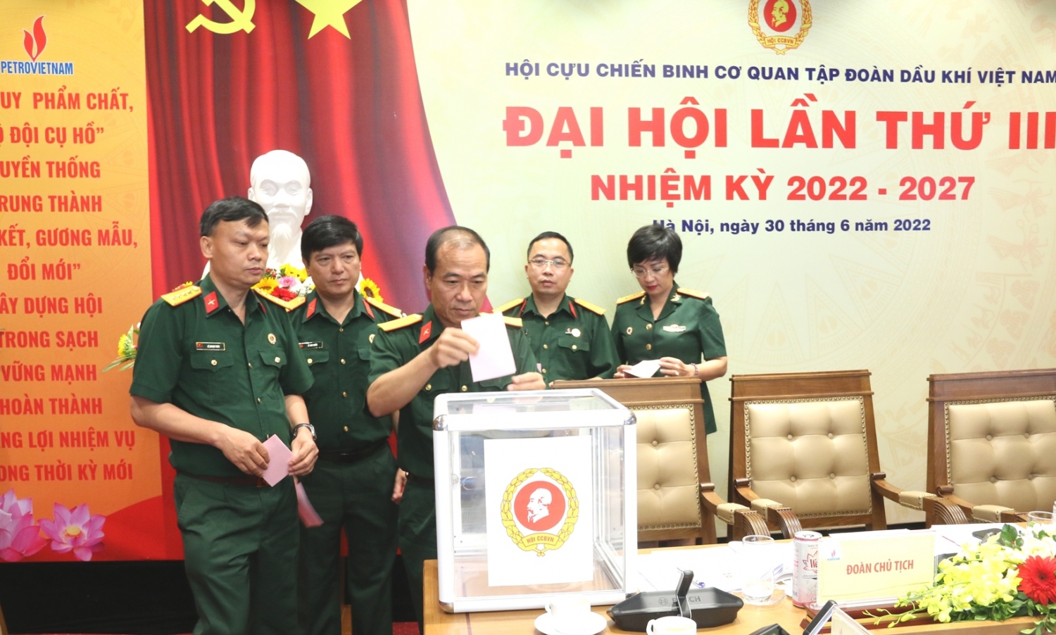 Đại hội đại biểu Hội CCB Cơ quan Tập đoàn lần III, nhiệm kỳ 2022-2027 thành công tốt đẹp