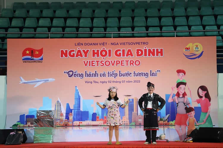 Ngày hội gia đình Vietsovpetro 2022: “Đồng hành và tiếp bước tương lai” Ngày hội gia đình Vietsovpetro 2022: “Đồng hành và tiếp bước tương lai”