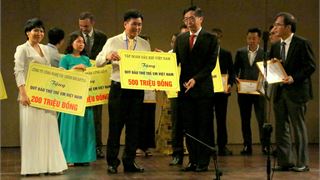 Petrovietnam trao tặng Quỹ Bảo trợ trẻ em 500 triệu đồng