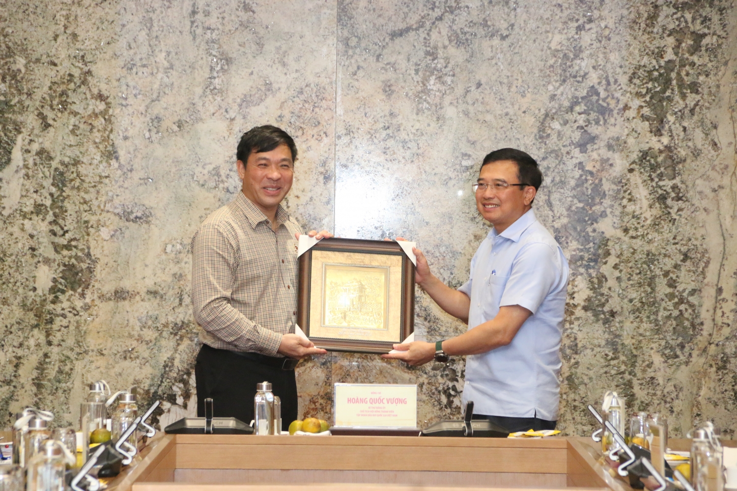 Hội CCB Tập đoàn trao đổi kinh nghiệm công tác cùng Hội CCB cơ quan Bộ Công Thương Hội CCB Tập đoàn trao đổi kinh nghiệm công tác cùng Hội CCB cơ quan Bộ Công Thương