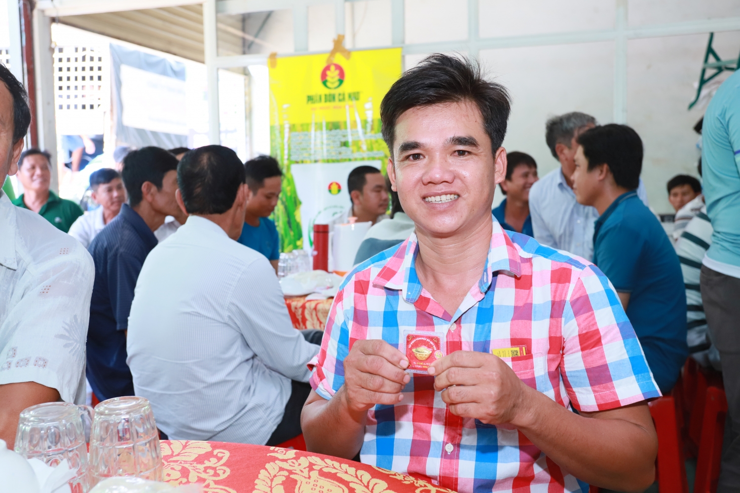 Hạnh phúc ngập tràn với Hạnh phúc ngập tràn với