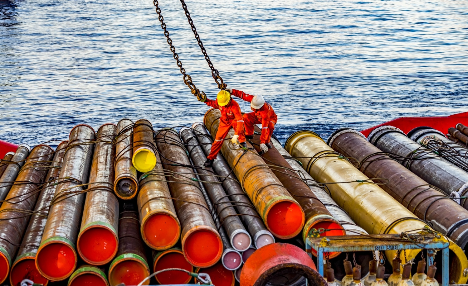 Petrovietnam qua một năm đại dịch Petrovietnam qua một năm đại dịch