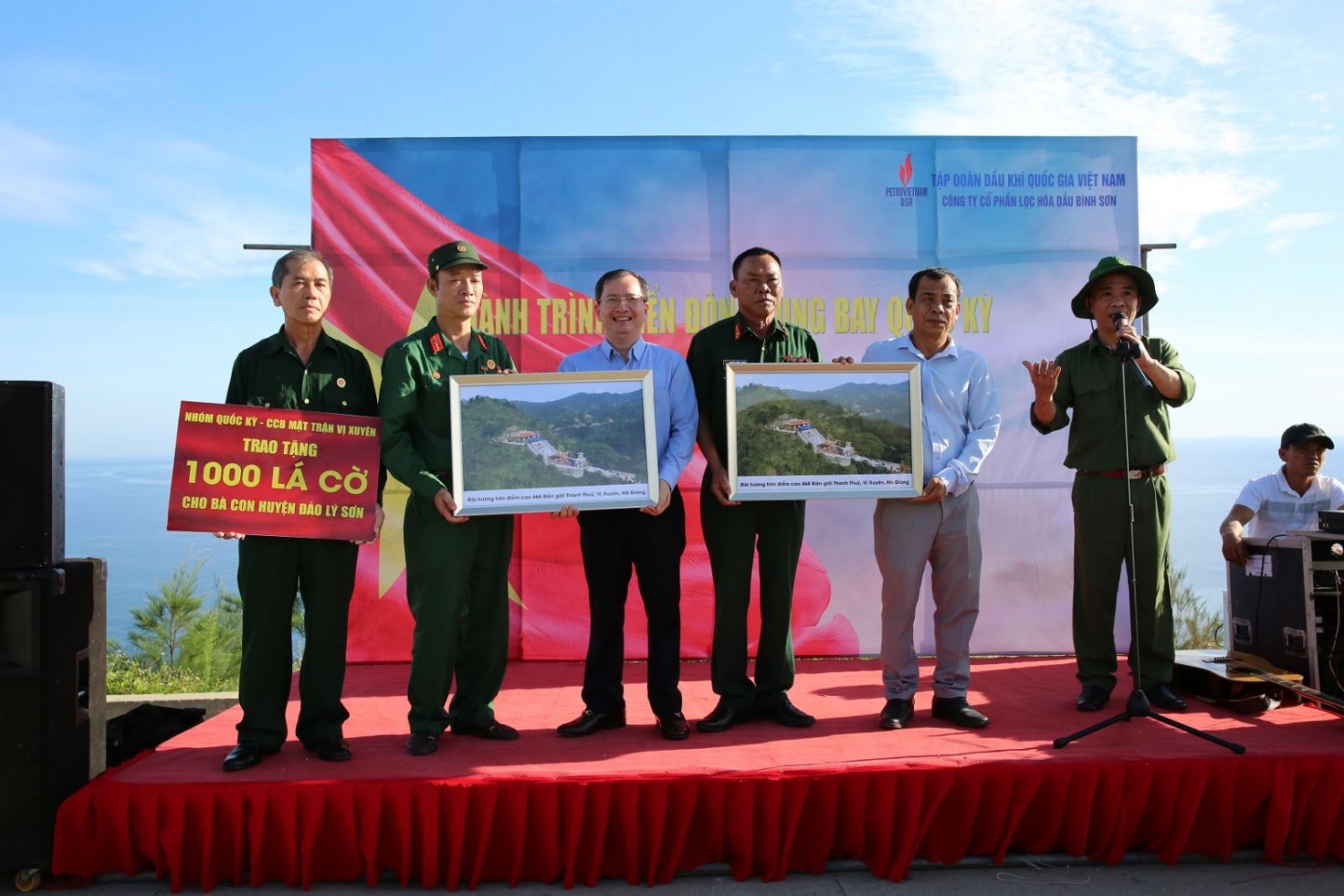 BSR tổ chức “Hành trình Biển Đông tung bay Quốc kỳ” BSR tổ chức “Hành trình Biển Đông tung bay Quốc kỳ”