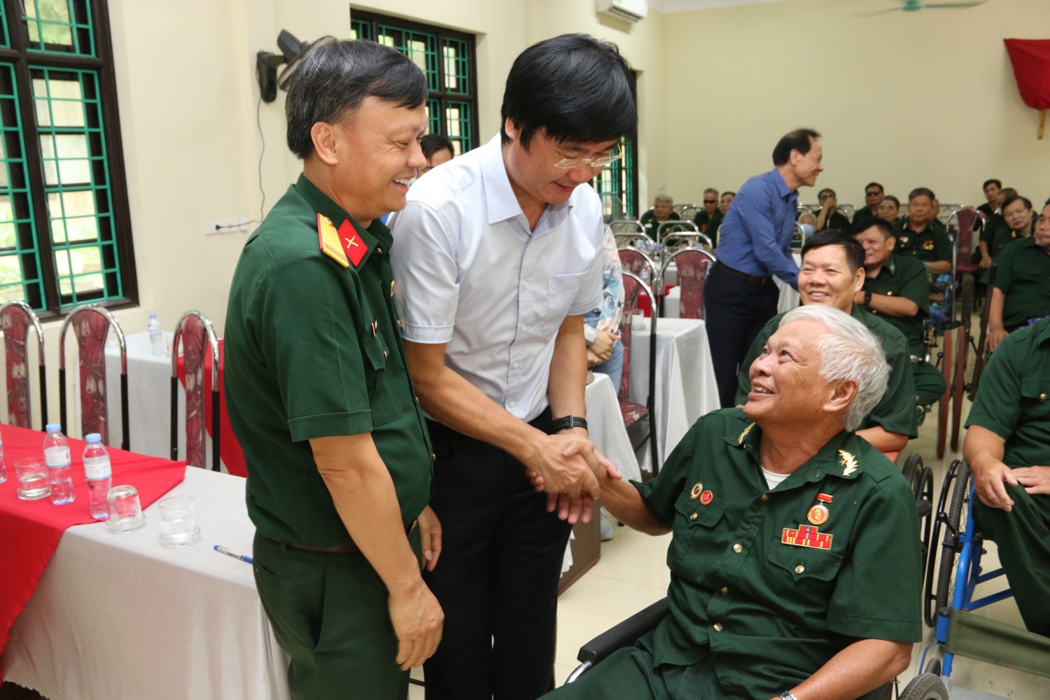 Hội CCB Tập đoàn và Công đoàn DKVN tri ân các thương bệnh binh, người có công tại Thái Bình, Hà Nam Hội CCB Tập đoàn và Công đoàn DKVN tri ân các thương bệnh binh, người có công tại Thái Bình, Hà Nam