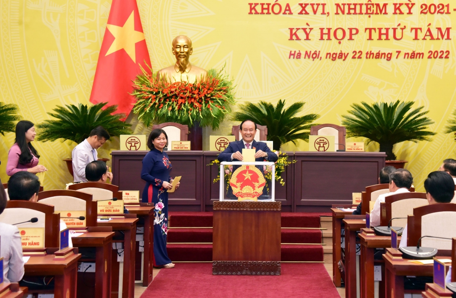 Tân Chủ tịch UBND TP. Hà Nội ưu tiên tạo đột phá trên 3 lĩnh vực Tân Chủ tịch UBND TP. Hà Nội ưu tiên tạo đột phá trên 3 lĩnh vực