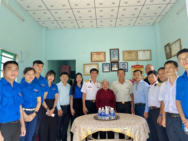 Người Dầu khí 'uống nước nhớ nguồn' Người Dầu khí 'uống nước nhớ nguồn'