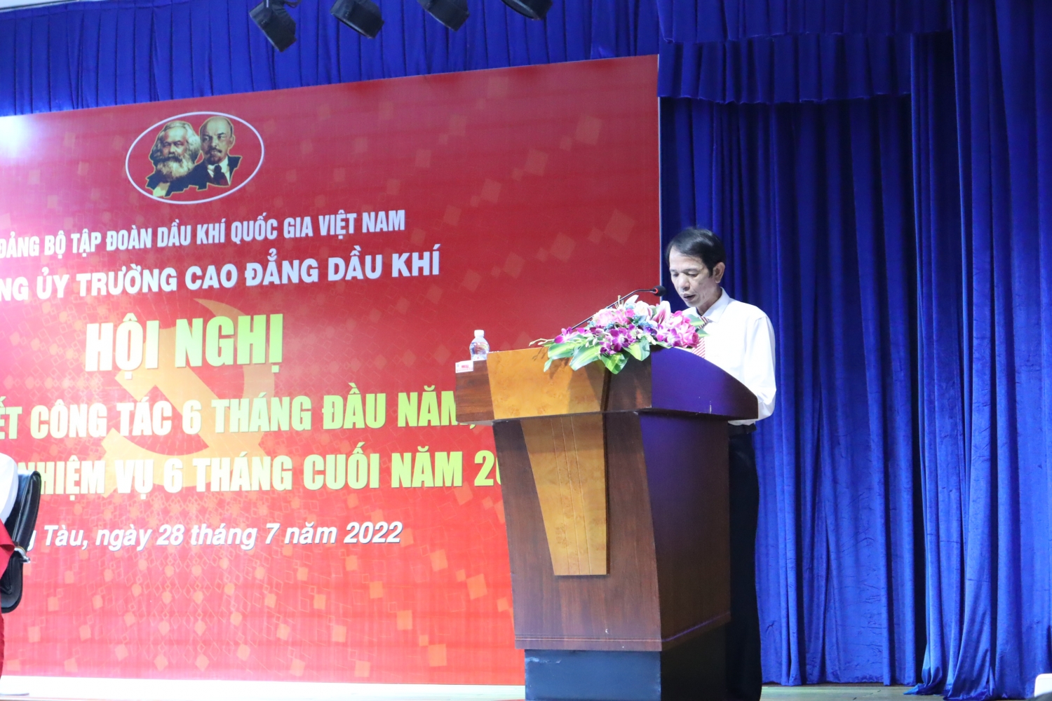 Đảng bộ PVMTC tổ chức Hội nghị sơ kết công tác đảng 6 tháng đầu năm và triển khai nhiệm vụ 6 tháng cuối năm 2022 Đảng bộ PVMTC tổ chức Hội nghị sơ kết công tác đảng 6 tháng đầu năm và triển khai nhiệm vụ 6 tháng cuối năm 2022
