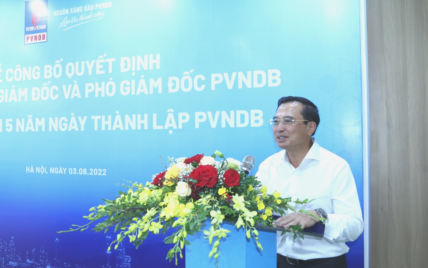 Petrovietnam công bố và trao quyết định bổ nhiệm lại Giám đốc và Phó giám đốc PVNDB Petrovietnam công bố và trao quyết định bổ nhiệm lại Giám đốc và Phó giám đốc PVNDB