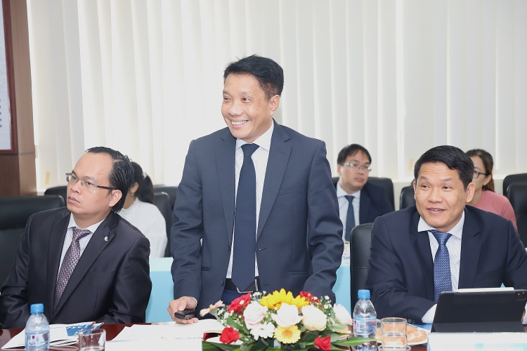 Trường Đại học Dầu khí Việt Nam ký Thỏa thuận hợp tác đào tạo Thạc sĩ với Trường Đại học New Mexico Tech (Hoa Kỳ) Trường Đại học Dầu khí Việt Nam ký Thỏa thuận hợp tác đào tạo Thạc sĩ với Trường Đại học New Mexico Tech (Hoa Kỳ)