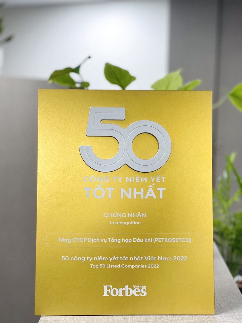 PETROSETCO lọt Top 20 công ty có doanh thu và lợi nhuận ấn tượng nhất PETROSETCO lọt Top 20 công ty có doanh thu và lợi nhuận ấn tượng nhất