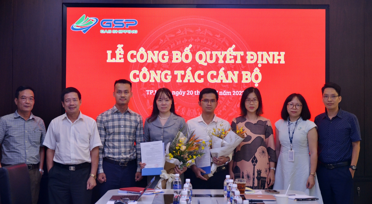 Chúc mừng cán bộ Phòng an toàn Pháp chế Chúc mừng cán bộ Phòng an toàn Pháp chế